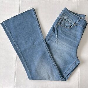 No Boundaries junior jeans size 13 never worn